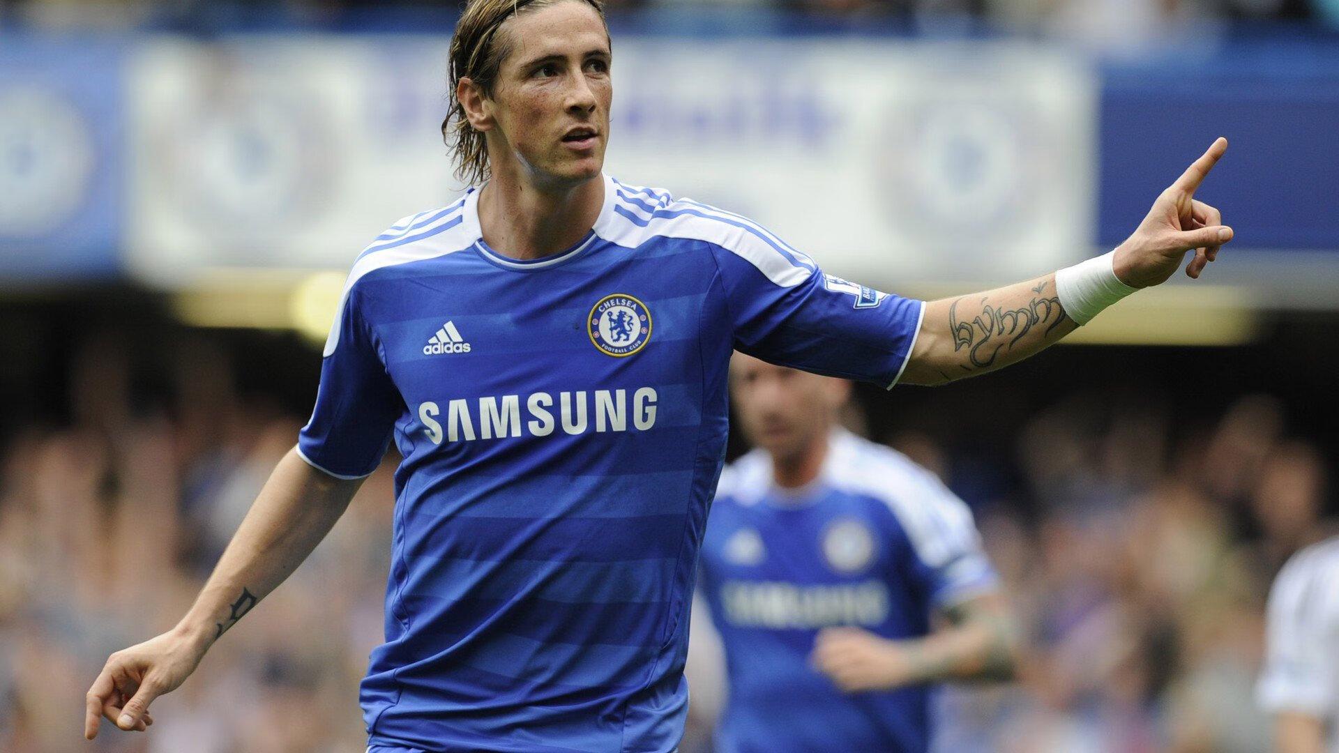 凯恩荣膺踢球者年度人物 英格兰射手已成德甲标志性面孔